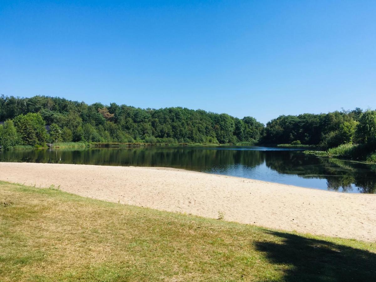 Vakantiehuis Villa 63 Heel Экстерьер фото