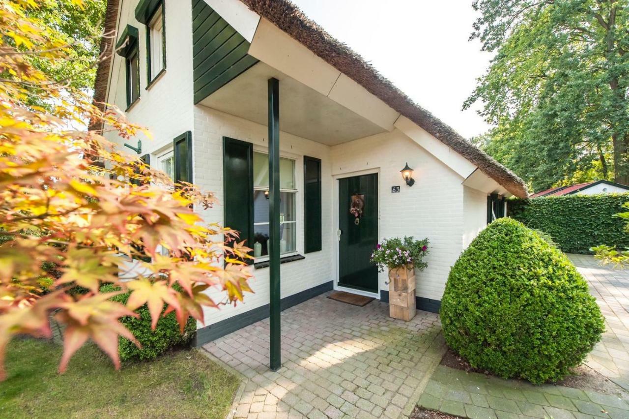 Vakantiehuis Villa 63 Heel Экстерьер фото